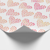 Roze en Oranje gekleurde harten Valentijnsdag Cadeaupapier (Hoek)