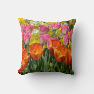 Roze en oranje lentetulpen print kussen