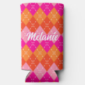 Roze en Oranje Preppy Argyle gepersonaliseerd Seltzer Blikjeskoeler (Achterkant)