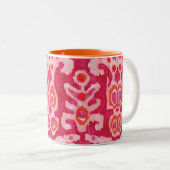Roze en Oranje tribale ikat Tweekleurige Koffiemok (Voorkant rechts)