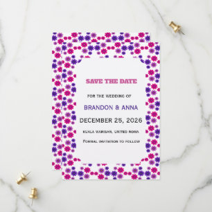 Roze en paarse bloesems Symmetrische mini bloemen Save The Date