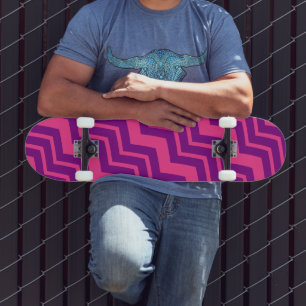 Roze en paarse Chevron-patroonontwerp Persoonlijk Skateboard