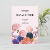 Roze en Paarse Floral bruiloft uitnodiging (Staand voorkant)