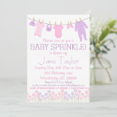 Roze en Paarse kleine kleren Baby Sprinkle Kaart (Staand voorkant)