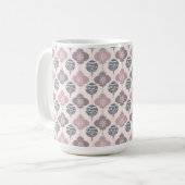 Roze en Paarse Ornament Kerstkoffie mok (Voorkant links)