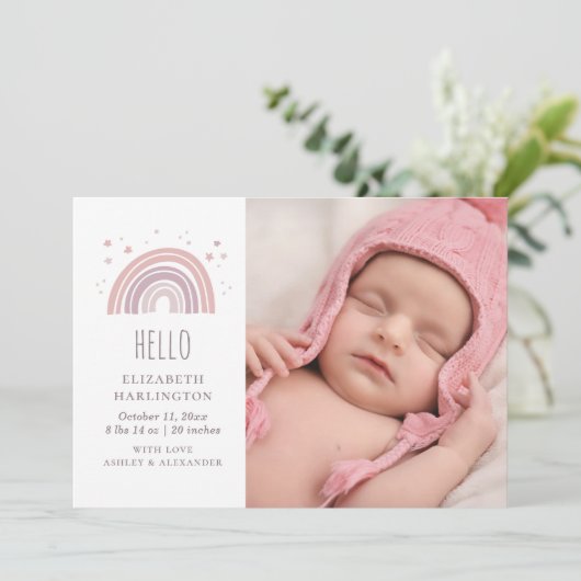 Roze en paarse regenboog nieuwe baby geboorte. Pas Aankondiging (Staand voorkant)