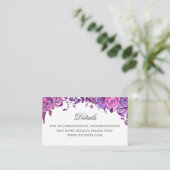 Roze en paarse rozen. Floral bruiloft details Informatiekaartje (Staand voorkant)