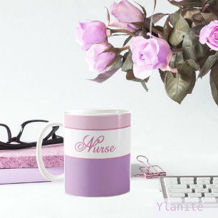 Roze en paarse verpleegster koffiemok