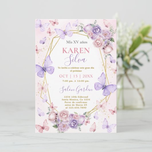Roze en Paarse Vlinder Quinceañera Uitnodiging (Staand voorkant)