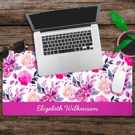 Roze en paarse waterverf bloeit vrouwelijk naam bureaumat