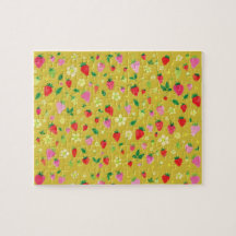 Roze en rode aardbeivelden op Chartreuse