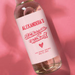 Roze en Rode Bachelorette Weekend Party Wijn Etiket<br><div class="desc">De perfecte vrijgezellenfeestgunst voor een nacht om te onthouden! Vier je drink verliefde vrijgezellenfeest met dit stijlvolle label, ideaal voor elk roze vrijgezellenfeest of roze vrijgezellenfeest thema. Of je nu een Vegas bachelorette party plant, een roze cowgirl bachelorette party thema, of een roze disco bachelorette party thema, dit label voegt...</div>