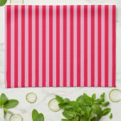 Roze en rode gestreepte keukenhanddoek (Gevouwen)