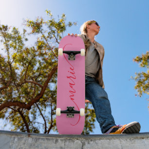 Roze en Rode Klasse Gebogen Swash Handtekening Naa Persoonlijk Skateboard