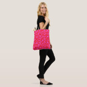 Roze en rode luipaardprintpatroon tote bag (Op model)