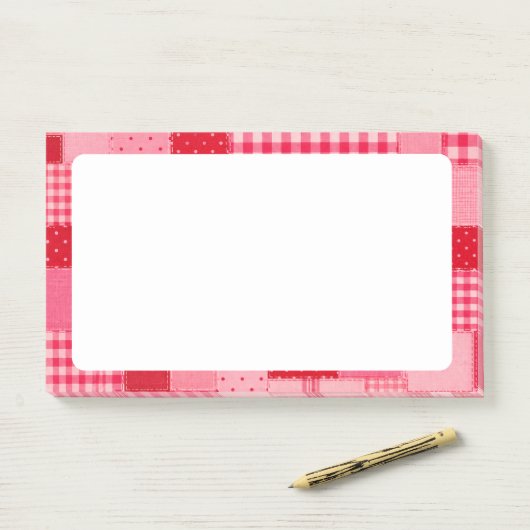 Roze en rode patchwork gepersonaliseerd post-it® notes (Op bureau)