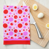Roze en rode retroscellen en pooldots op roze theedoek (Quarter Fold)