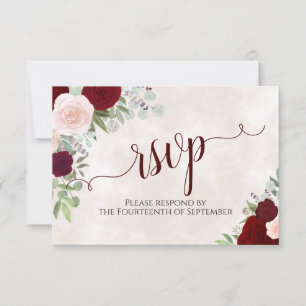Roze en rode rozen Elegant Calligraphy Wedding RSVP Kaartje