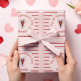 Roze en rode strepen Mijn eerste Valentijn Baby Cadeaupapier