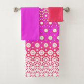 Roze en Rood Mozaïek Bad Handdoek (Insitu)