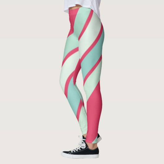 Roze en schaduwen van lichtblauwe strepen leggings (Links)