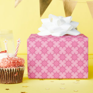 Roze en wit cadeaupapier