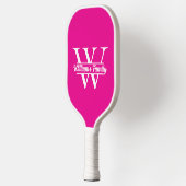 Roze en wit | Eenvoudig familienaam monogram Pickleball Paddle (Links)