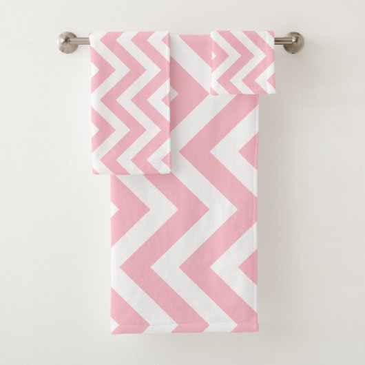 Roze en Wit Grote Verticale Chevron Strepen Bad Handdoek (Insitu)