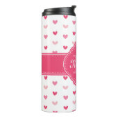 Roze en wit hartpatroon met monogram thermosbeker (Gedraaid links)