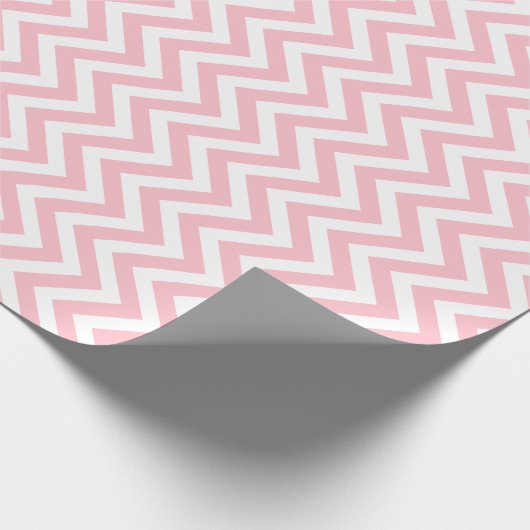 Roze en Wit Kleine Grootte Verticale Chevron Strep Cadeaupapier (Hoek)