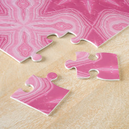 Roze en wit legpuzzel