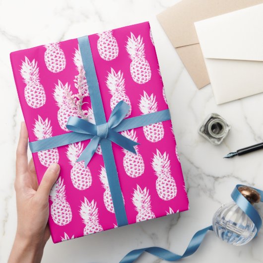 Roze en witte ananas patroon Verjaardag Cadeaupapier (Geschenken)