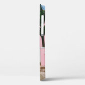 Roze en witte betonnen stal nabij groene bomen en Case-Mate iPhone case (Achterkant / Links)