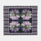 Roze en witte bloem close-uppatroon fleece deken (Voorkant (Horizontaal))