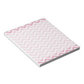 Roze en witte chevron notitieblok (Schuin)