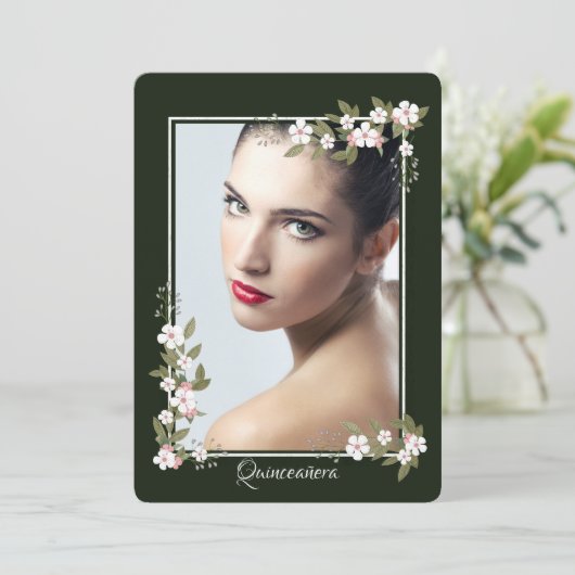 Roze en Witte Dogwood Quinceañera Uitnodiging (Staand voorkant)