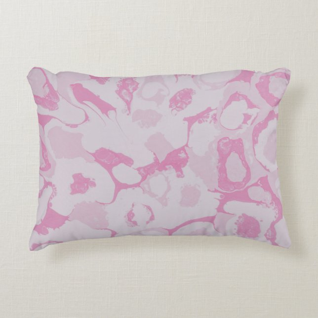 Roze en witte florale textiel accent kussen (Voorkant)