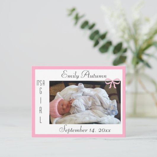 Roze en Witte Geboorteaankondiging Briefkaart (Staand voorkant)