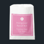 Roze en witte Hangover Relief Kit Favor Bags Bedankzakje<br><div class="desc">Eenvoudig,  chic en leuk roze en witte,  aanpasbare Hangover Relief Kit gunt tassen om al het goede goeds voor je harde vrienden te bieden</div>