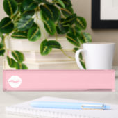 Roze en witte lips naambordje