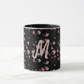 Roze en witte Magnolias op Zwart Gepersonaliseerd  Mok (Midden)