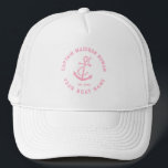 Roze en witte  nautische bootanker trucker pet<br><div class="desc">Elegant roze  nautisch bootanker met aangepaste roze typografie.</div>