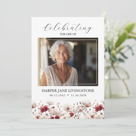 Roze en Witte Poppy begrafenisprogramma Kaart (Staand voorkant)