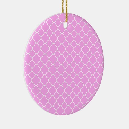 Roze en witte quatrefoliepatroon keramisch ornament (Rechts)