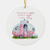 Roze en Witte Retro  Camper met Citaat Keramisch Ornament (Voorkant)