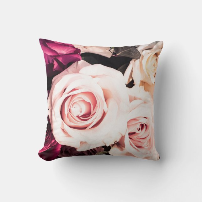 Roze en witte rozen arrangement bloemschikking kussen (Voorkant)