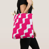 Roze en witte schuine golven patroon tote bag (Dichtbij)