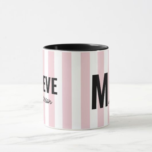 Roze en witte streep gepersonaliseerd modern monog mok (Midden)