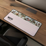 Roze en witte streep gepersonaliseerde moderne fot bureaumat<br><div class="desc">Moderne minimale typografie meisjesroze en witte streep elegante eenvoudige multi-foto unieke gepersonaliseerde cadeau bureau mat ontwerp.</div>