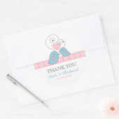 Roze en witte vedervogels Wedding Favor Sticker (Envelop)